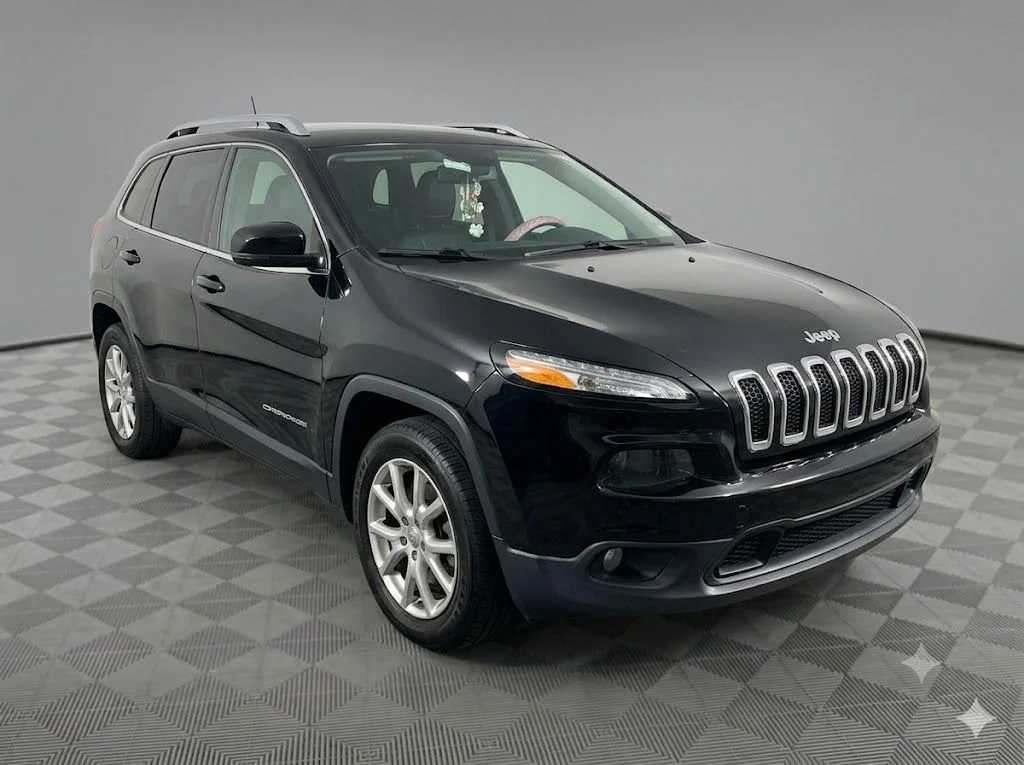 Used 2018 Black Jeep Limited image 3