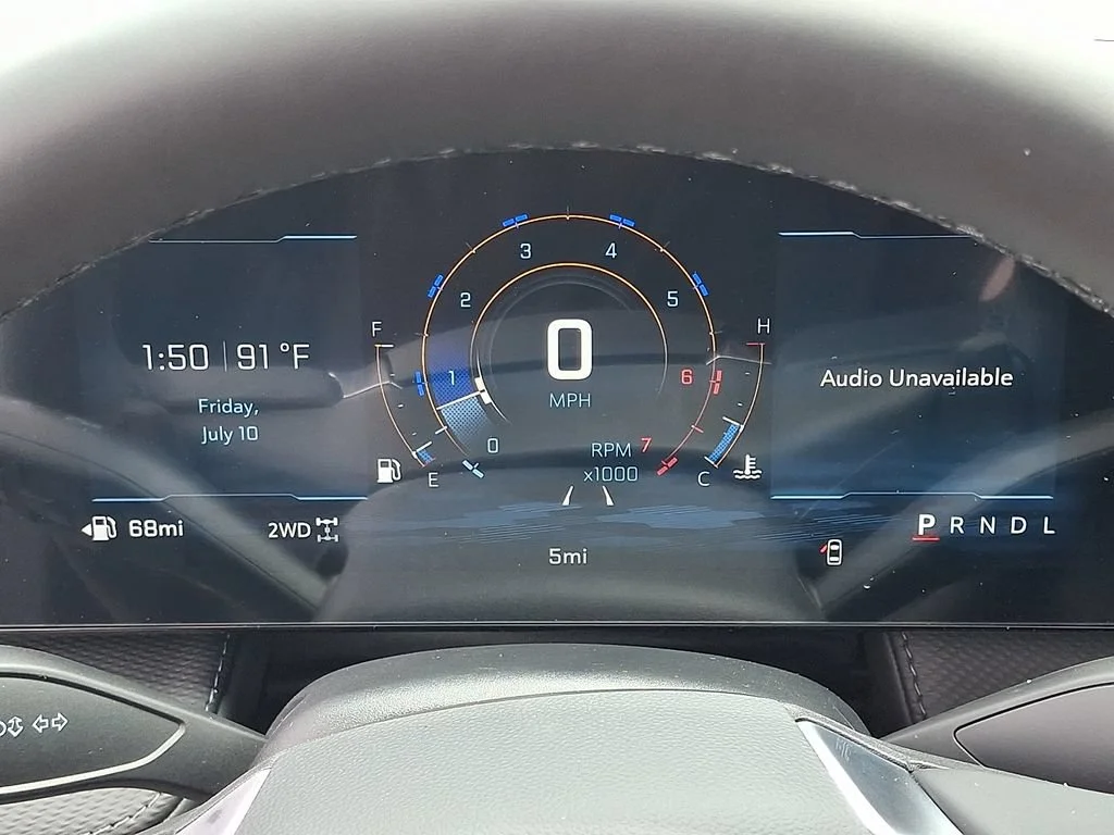 New 2027 Sterling Gray Metallic Chevrolet LT image 18
