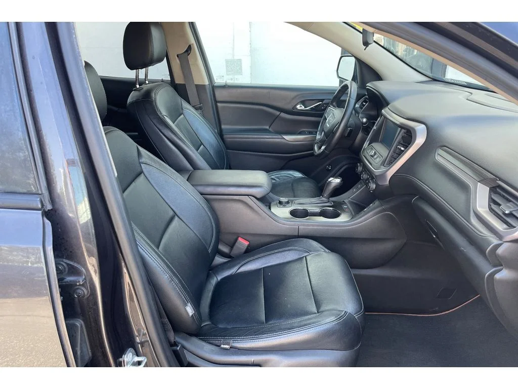 Used 2017 Iridium Metallic GMC SLE image 20