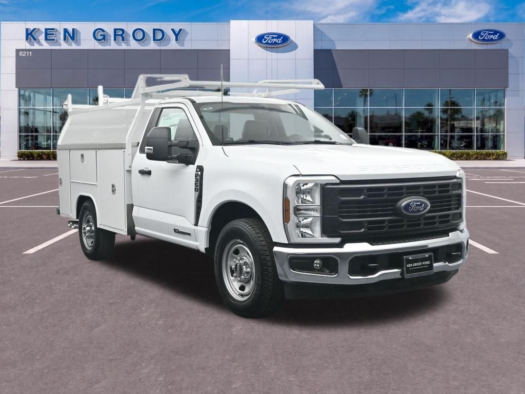 2025 Ford F-350 XL Regular Cab 8' Box SRW's photo