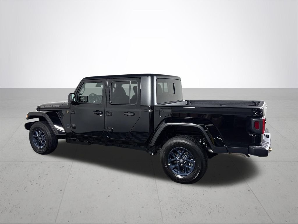 New 2026 Black Clear-Coat Exterior Paint Jeep  image 8