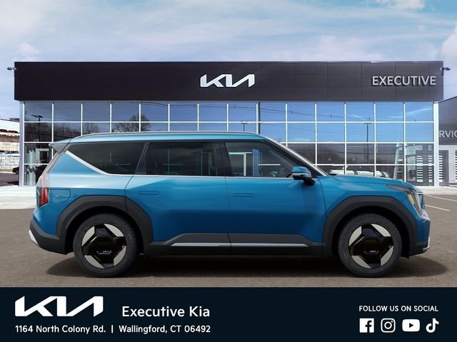 New 2026 Ocean Blue Kia Wind AWD image 7