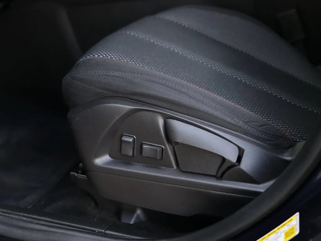 Used 2016 BLUE VELVET METALLIC Chevrolet LS image 19