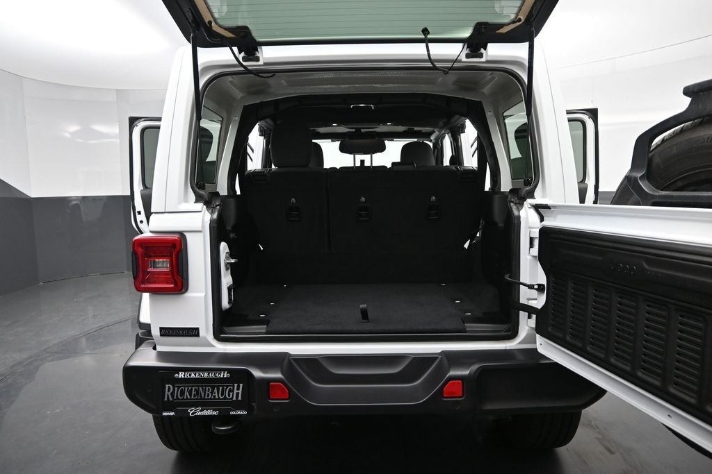 Used 2025 White Jeep Sahara 4xe image 18