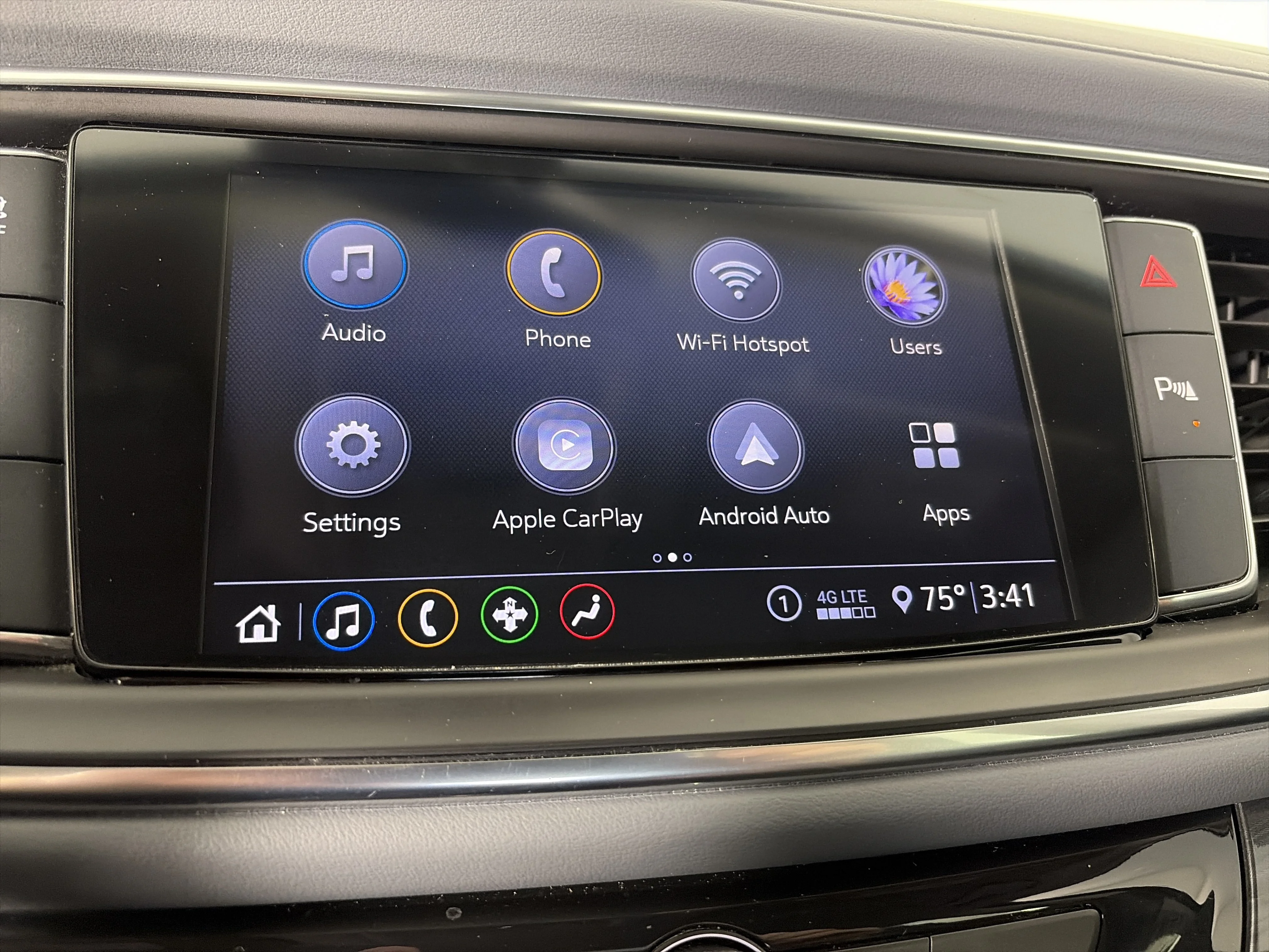 Used 2021 Includes Spectra Gray lower exterior accent color.) Buick Essence image 20