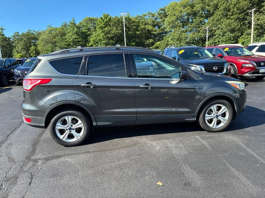 Used 2015 Gray Ford SE image 8