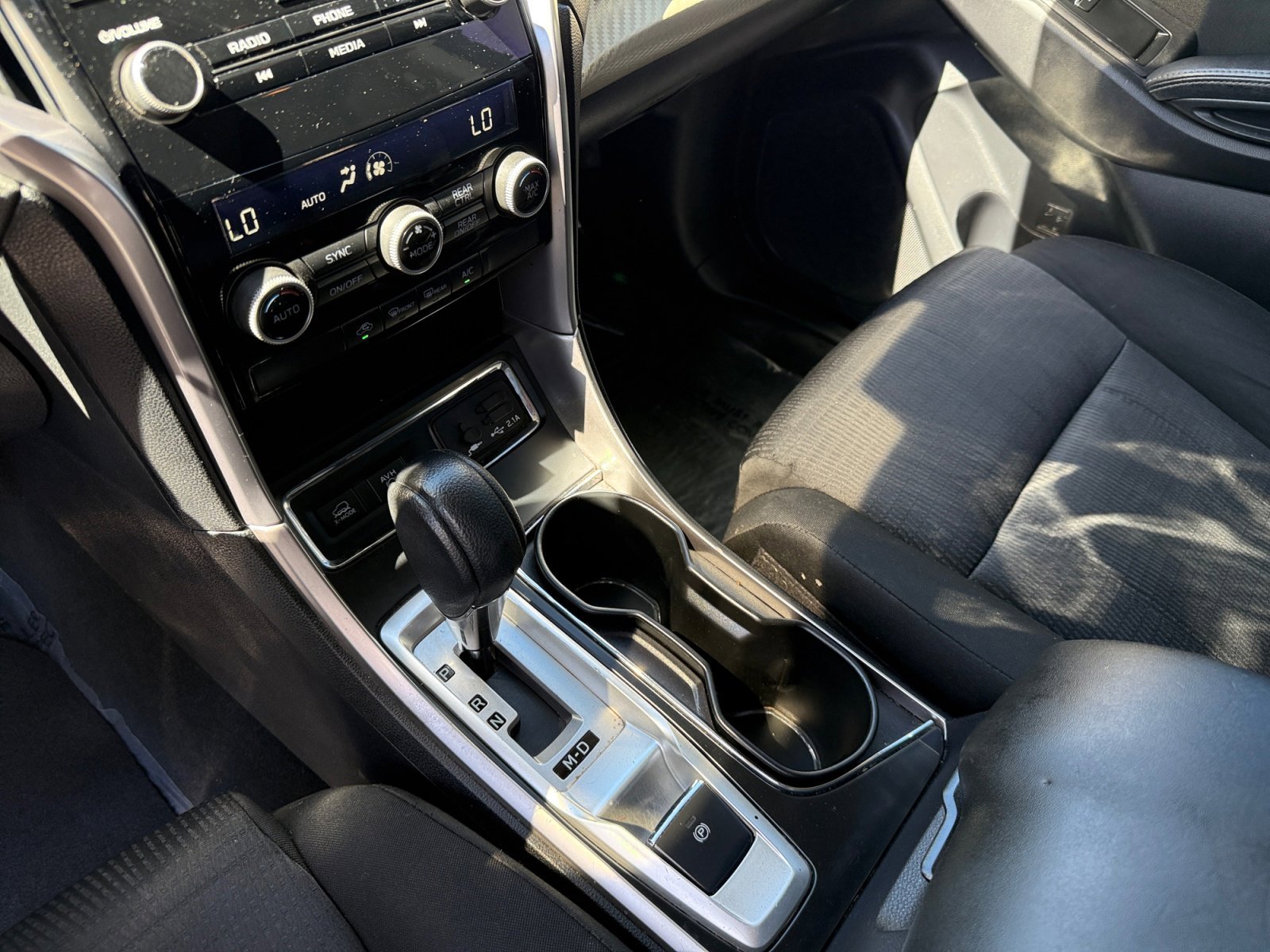 Used 2021 Crystal White Pearl Subaru Base image 13