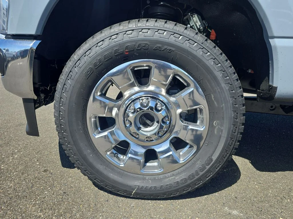 New 2026 Gray Ford Lariat image 32