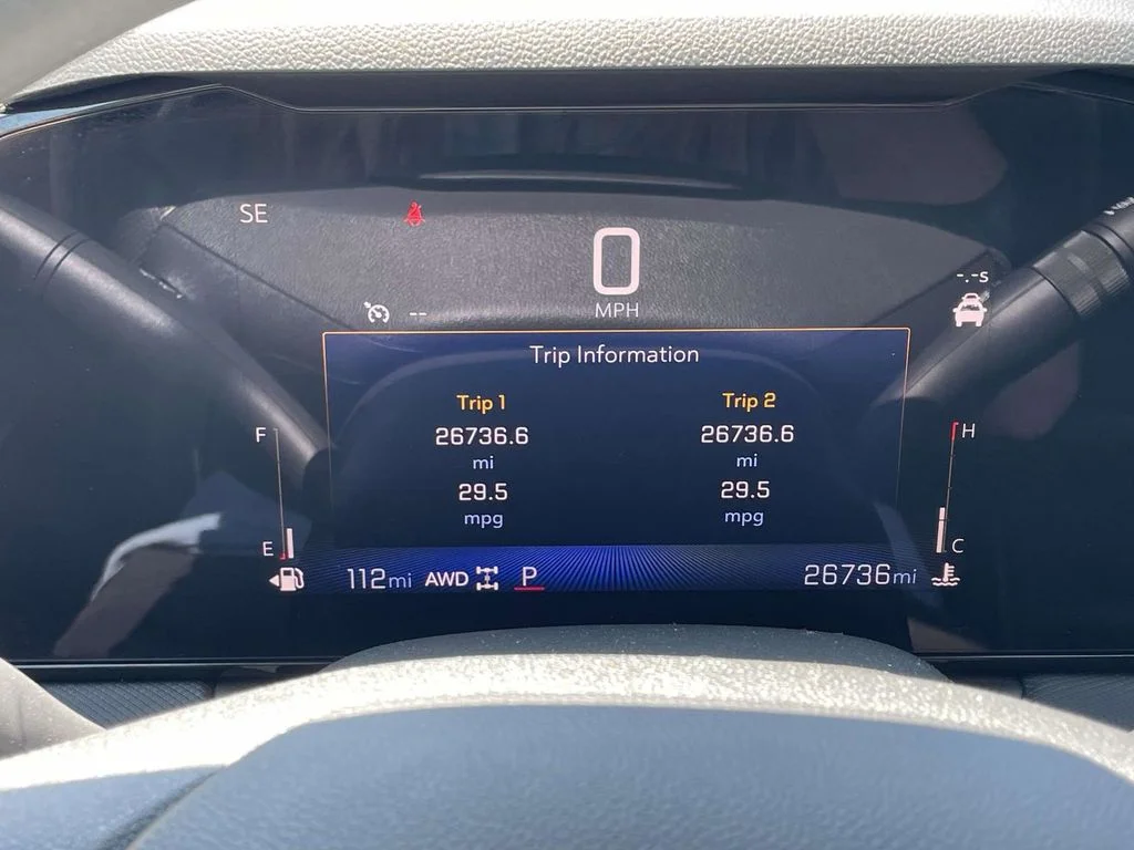Used 2025 Gray Chevrolet LT image 28