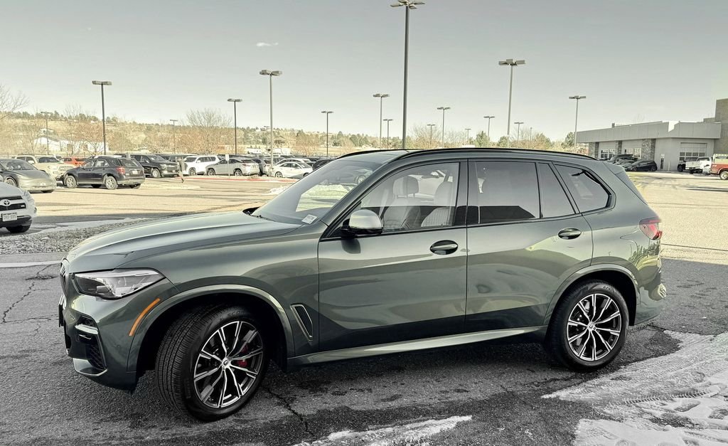 Used 2023 Green BMW M50i image 4