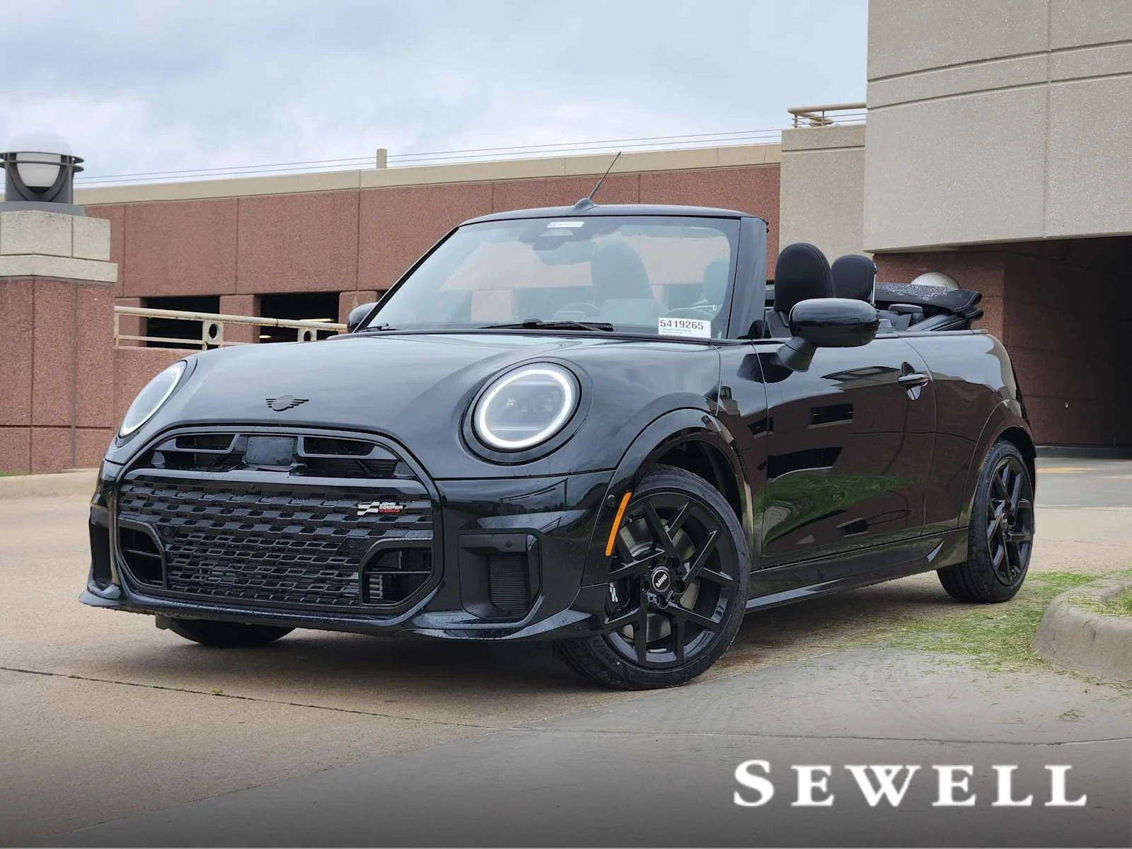 2026 MINI Convertible Cooper S's photo