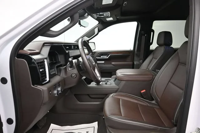 Used 2025 White Frost Tricoat GMC Denali image 10