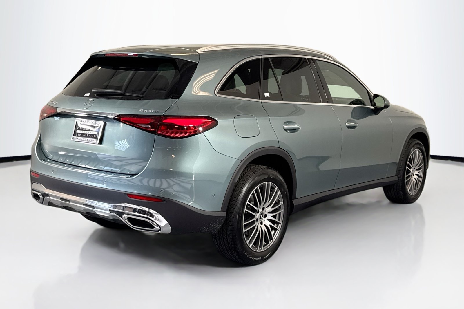 New 2026 Verde Silver Metallic Mercedes-Benz GLC 300 image 5