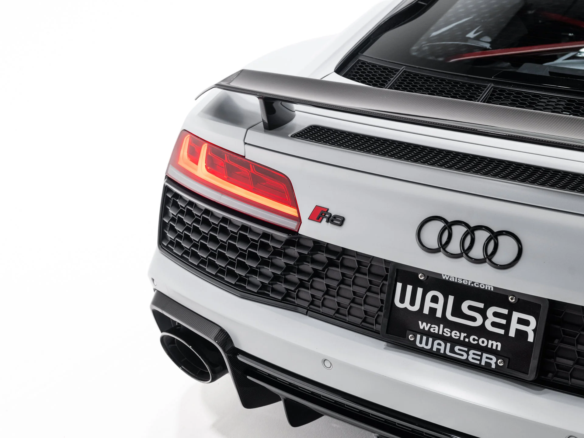 Used 2023 Suzuka Gray Metallic Audi V10 performance image 21