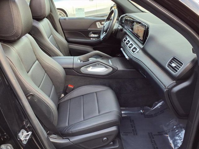 Certified Used 2022 Black Mercedes-Benz GLE350W4 image 16