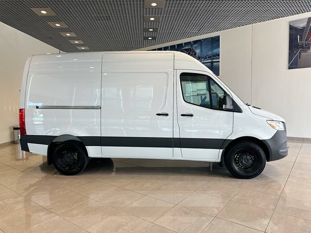 New 2026 Arctic White Mercedes-Benz Cargo 144 WB image 36