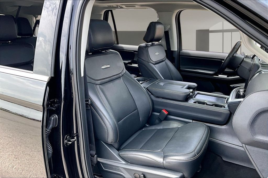 Used 2025 Black Ford Platinum image 7