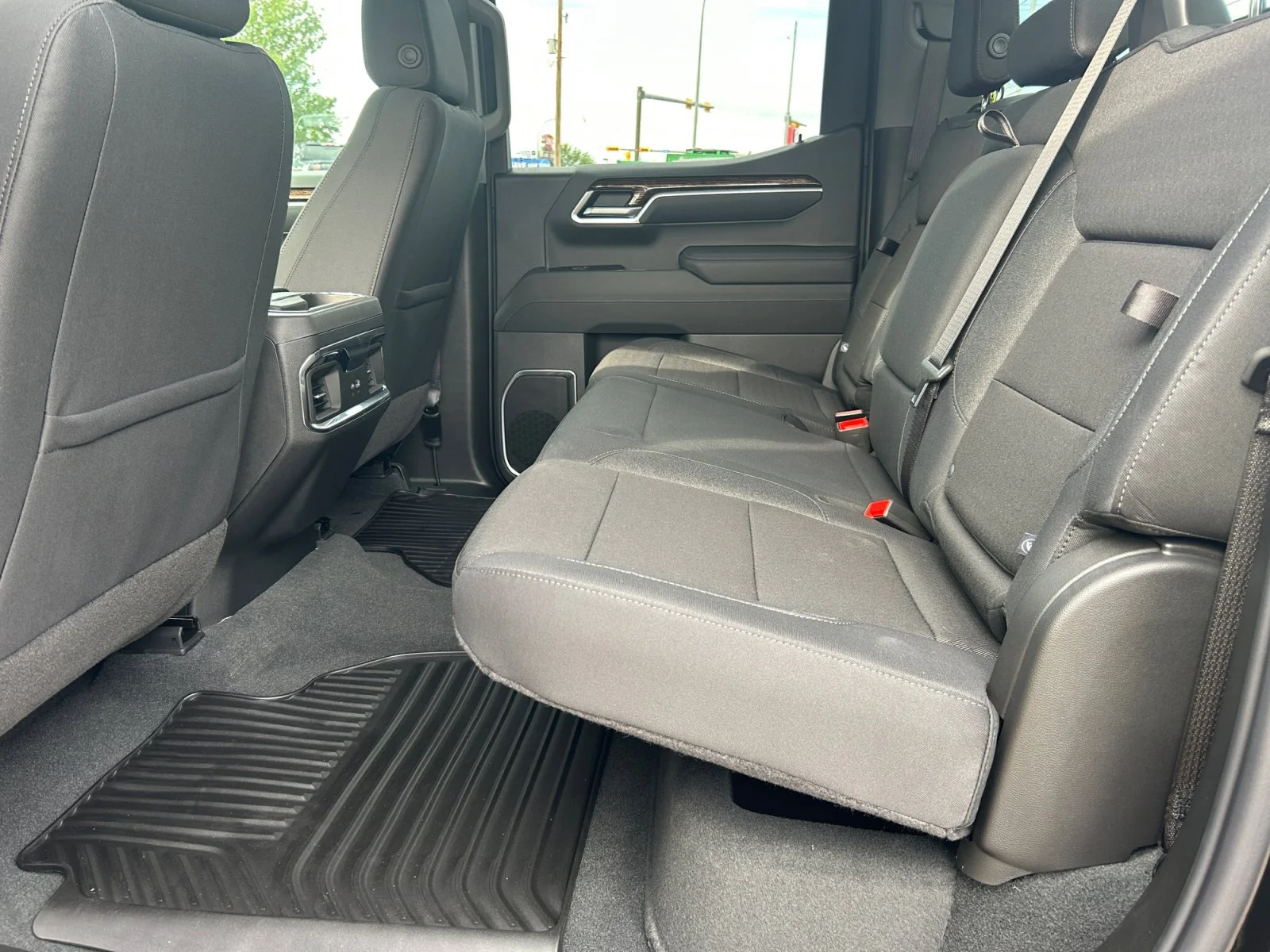 New 2026 Onyx Black GMC Elevation image 17