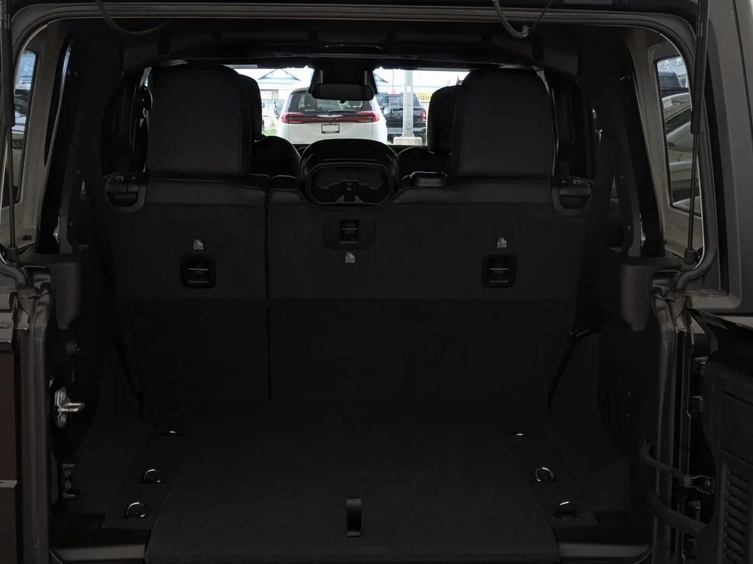 New 2026 Black Jeep Rubicon - - Nappa Leather - Convenience Grp - Safety Grp - 3-Piece Hardtop & More! image 26