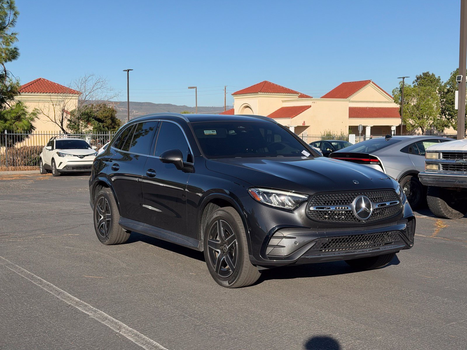 Used 2025 Graphite Gray Metallic Mercedes-Benz GLC 300 image 2