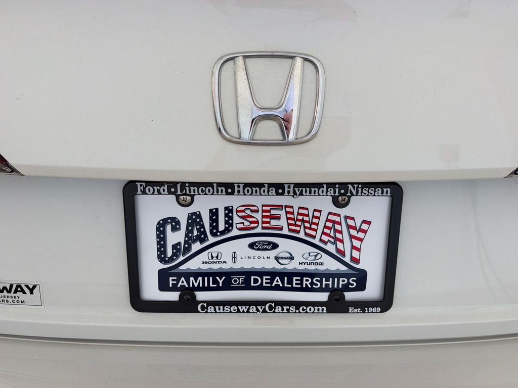 Used 2024  Honda LX image 30