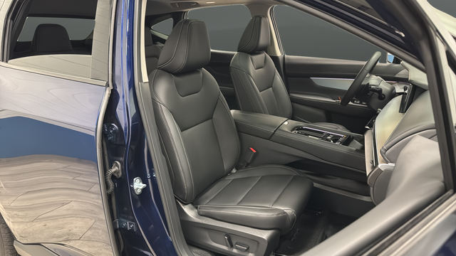 Used 2025 Deep Ocean Blue Pearl/Super Black Nissan SL image 24