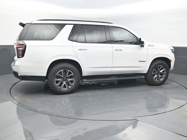 Used 2023 White Chevrolet Z71 image 7