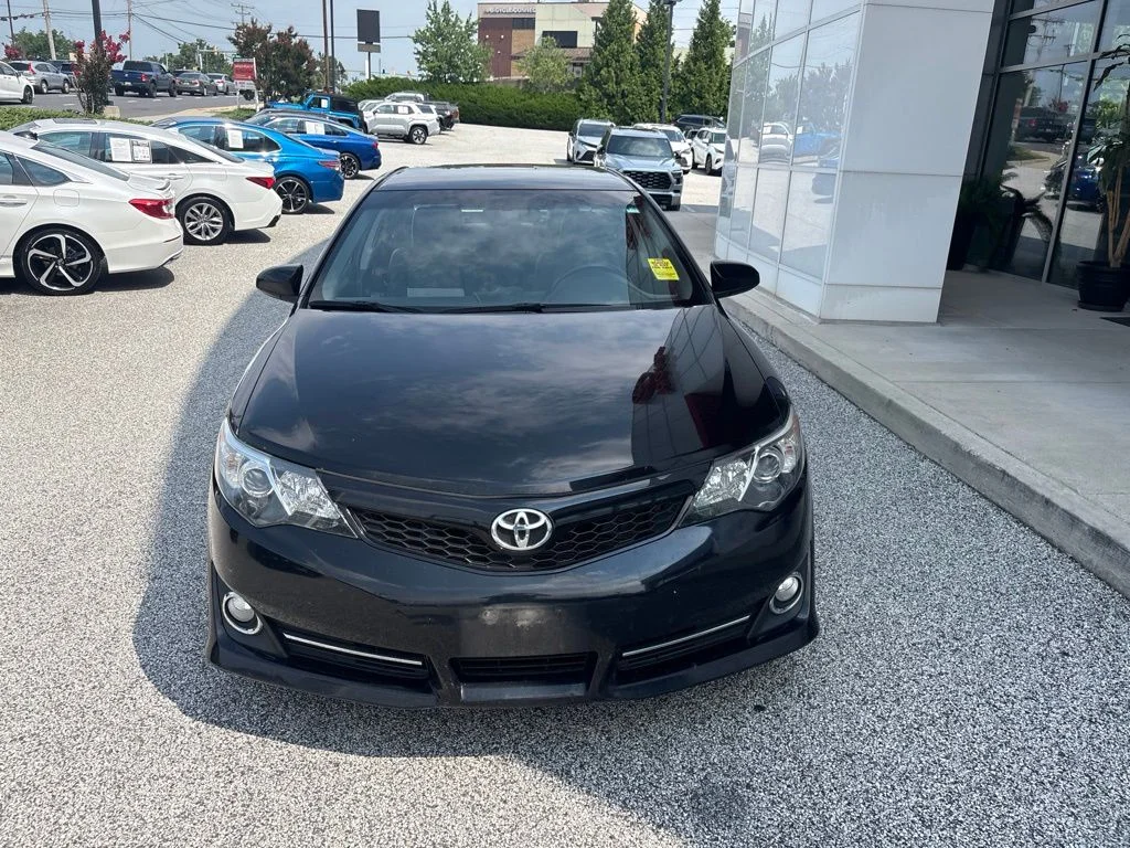 Used 2012 Black Toyota SE image 3