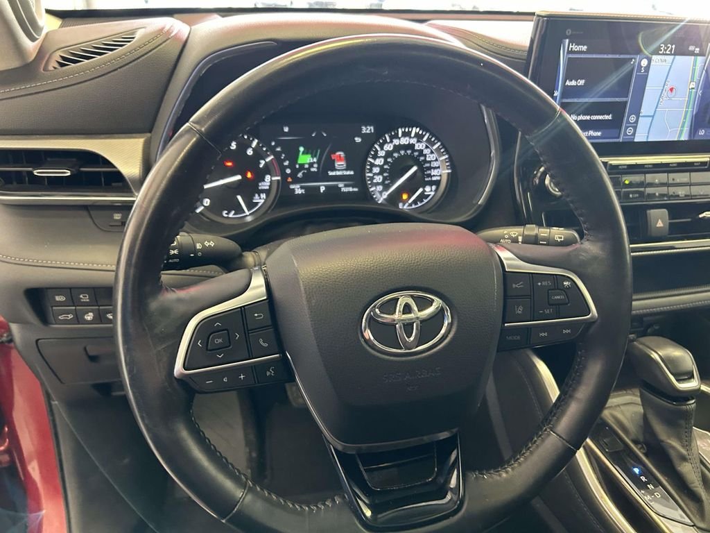 Used 2021 Red Toyota Platinum image 19