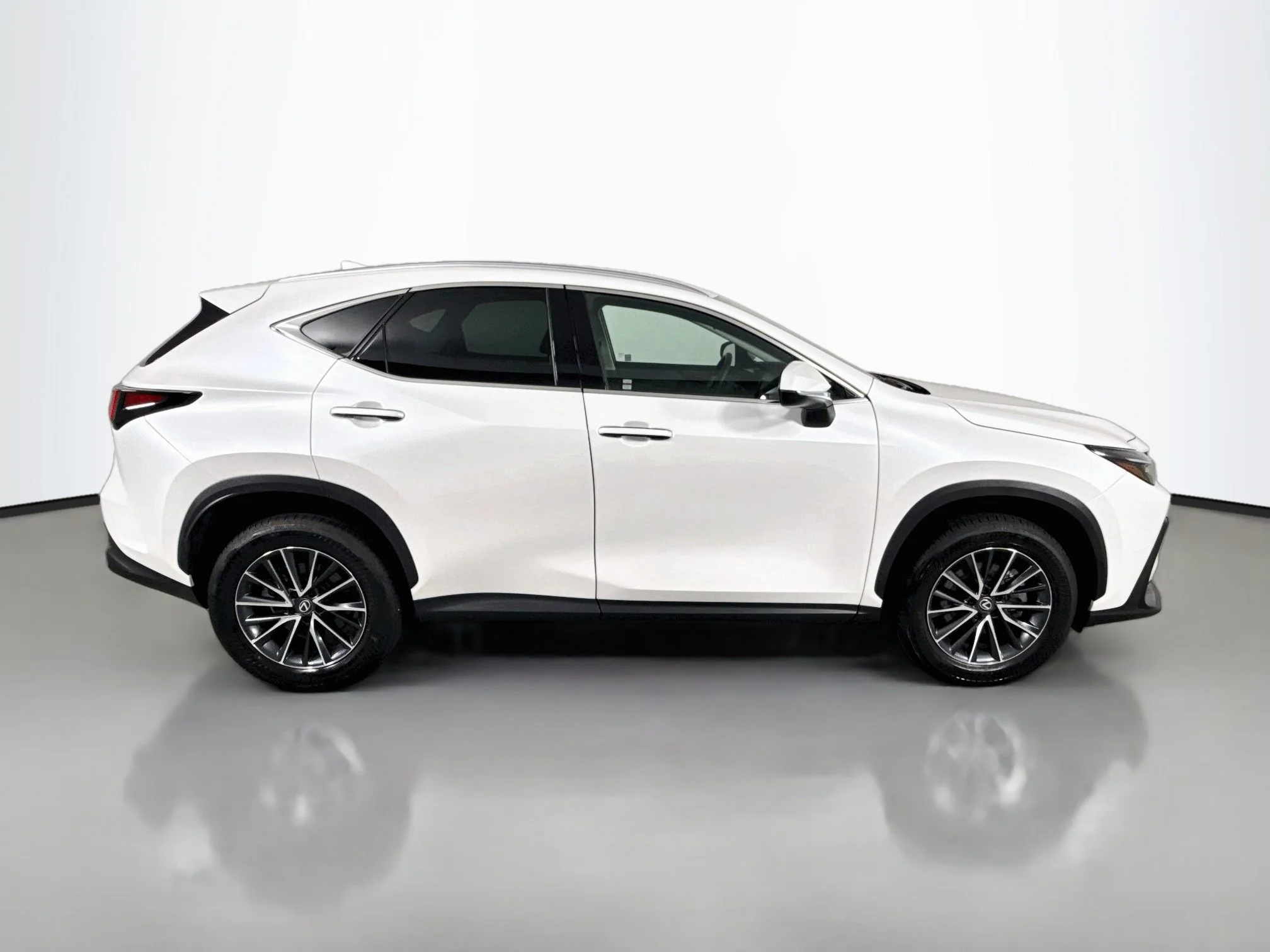Certified Used 2025 White Pearl Lexus 350 image 8