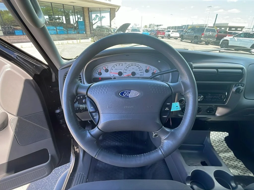 Used 2005  Ford Adrenalin image 14