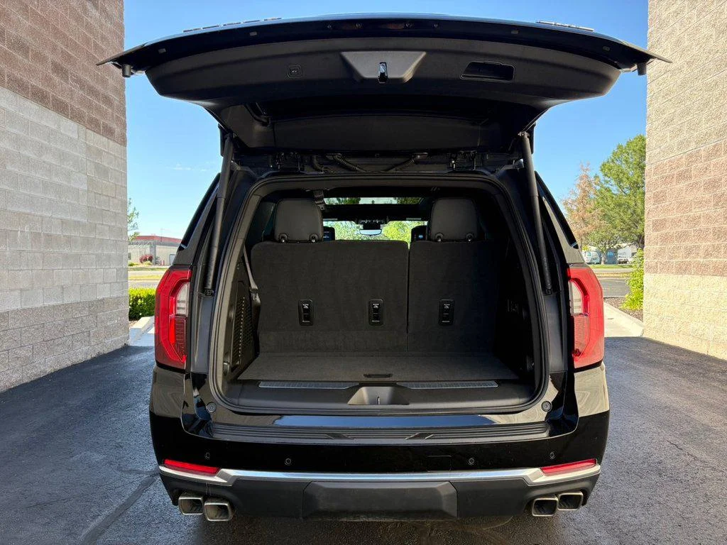 2026 GMC Yukon DENALI - Photo 18