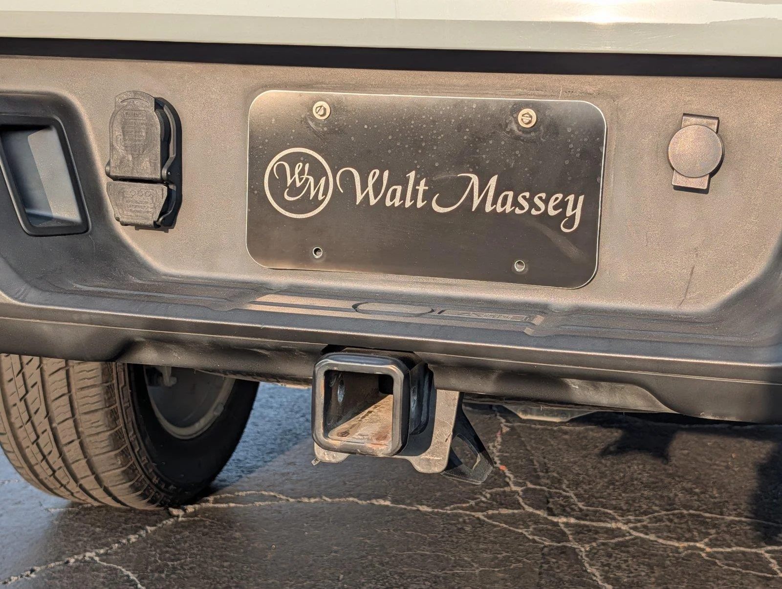 Used 2022 Cactus Gray Ford LARIAT image 32