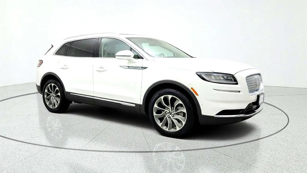 Used 2023 Pristine White Metallic Tri-Coat Lincoln Reserve AWD w/ 2.7L Twin-Turbo V6 & Co-Pilot360 Plus image 3
