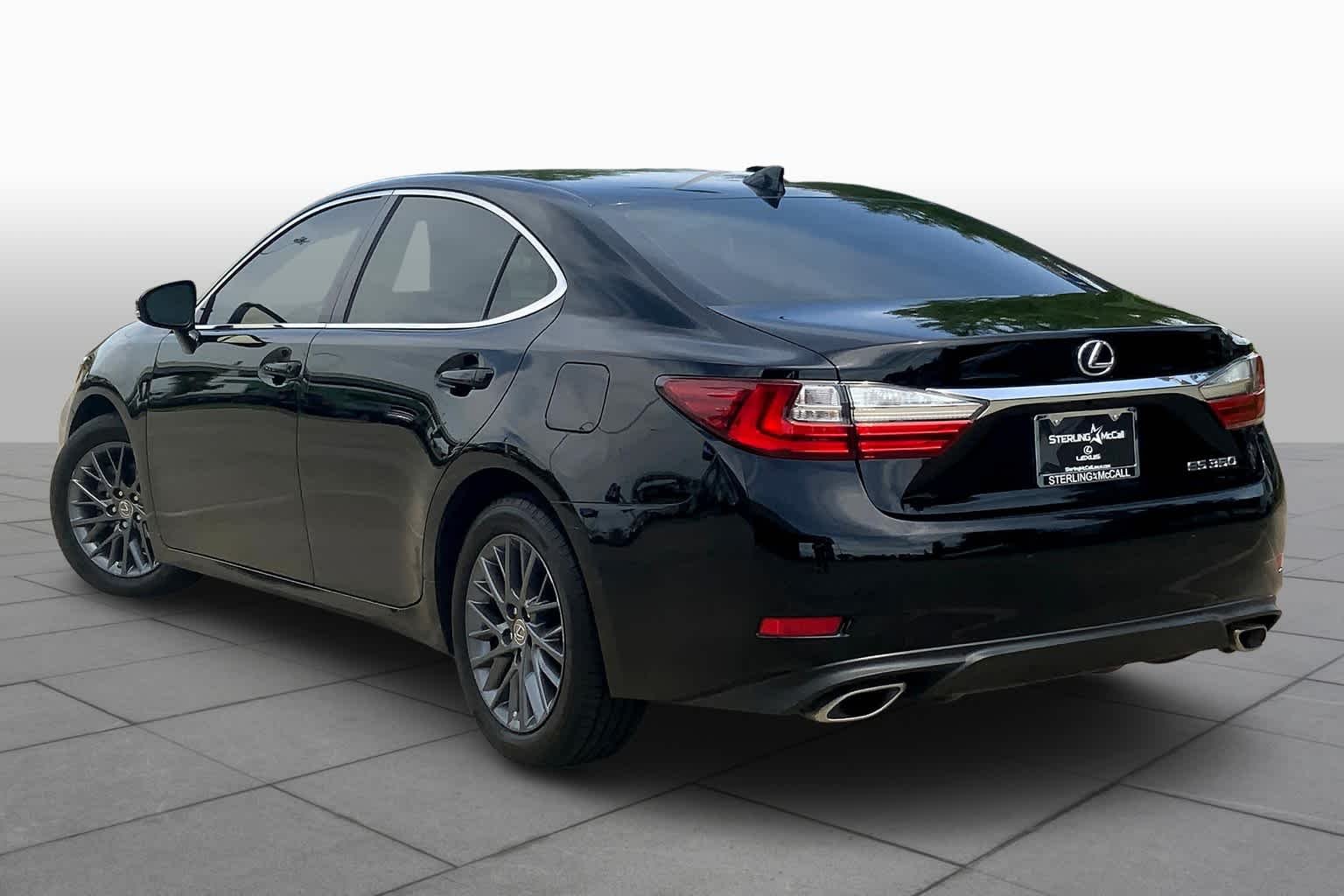 Used 2018 Obsidian Lexus  image 11