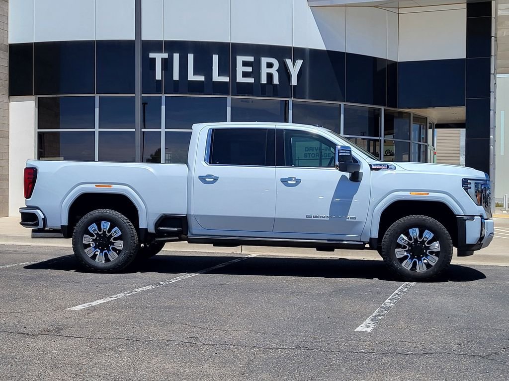 2026 GMC Sierra 4WD Crew Cab Standard Box Denali's photo