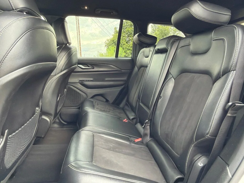 Used 2024 White Jeep Altitude image 13
