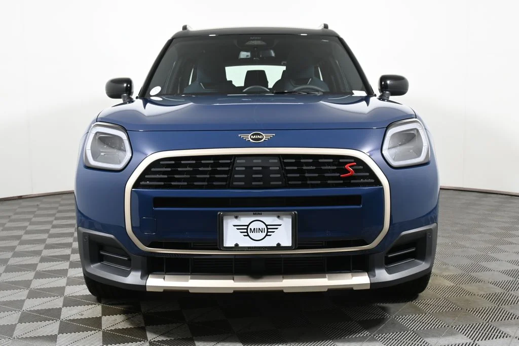 Certified Used 2025 Blue MINI Signature Plus image 9