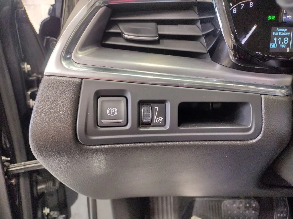 Used 2019 Black Cadillac Luxury image 43