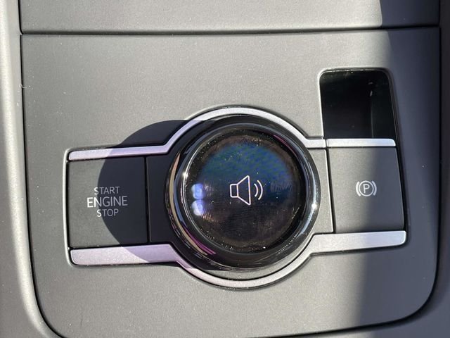 New 2026 White Volkswagen 2.0T S image 17