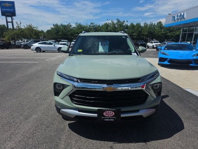 Used 2026 Green Chevrolet LT image 7
