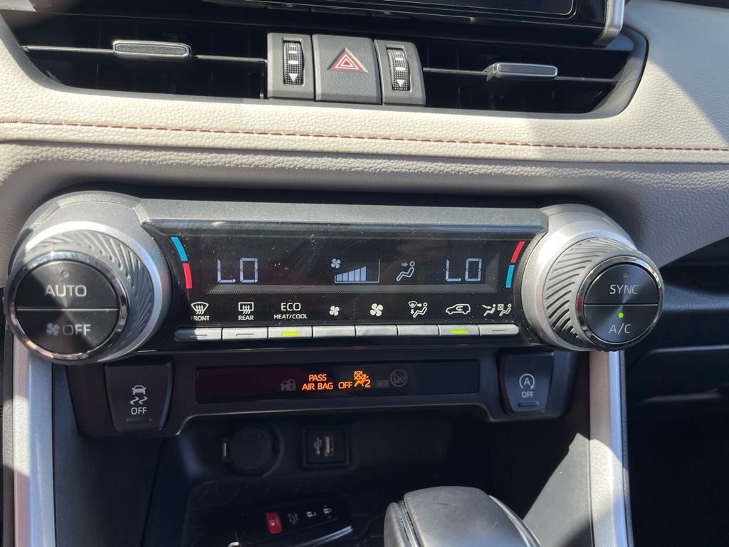Used 2025 Beige Toyota XLE Premium image 23