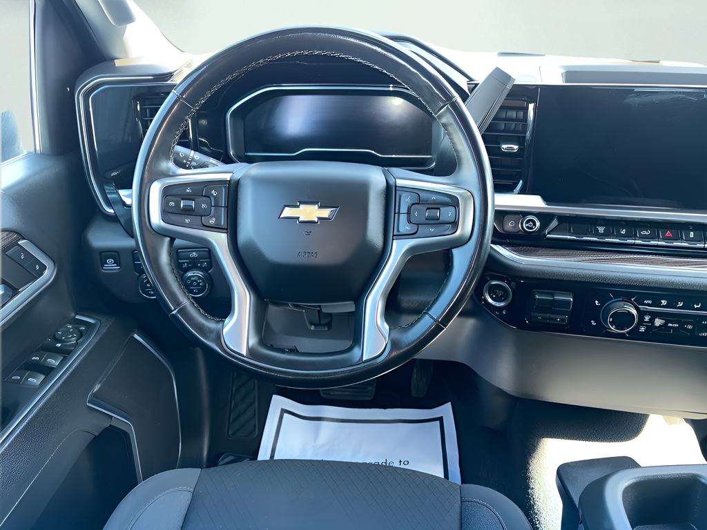 Used 2024 Gray Chevrolet LT image 19