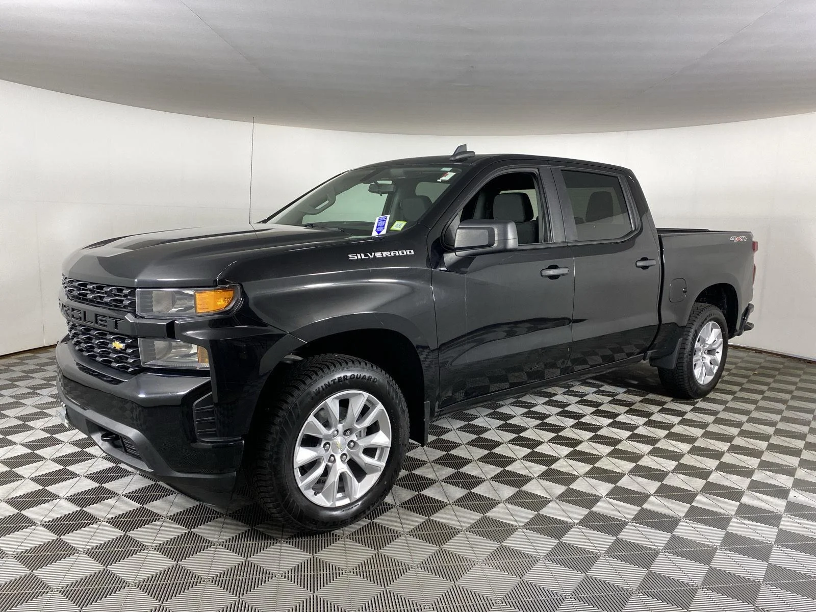Used 2022 Black Chevrolet Custom image 12