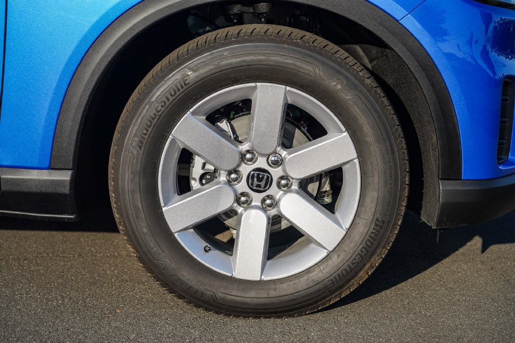 New 2026 Pacific Blue Metallic Honda EX image 11