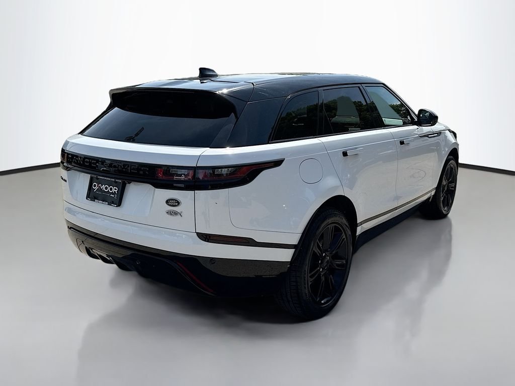 Used 2022 Fuji White Land Rover R-Dynamic S image 7