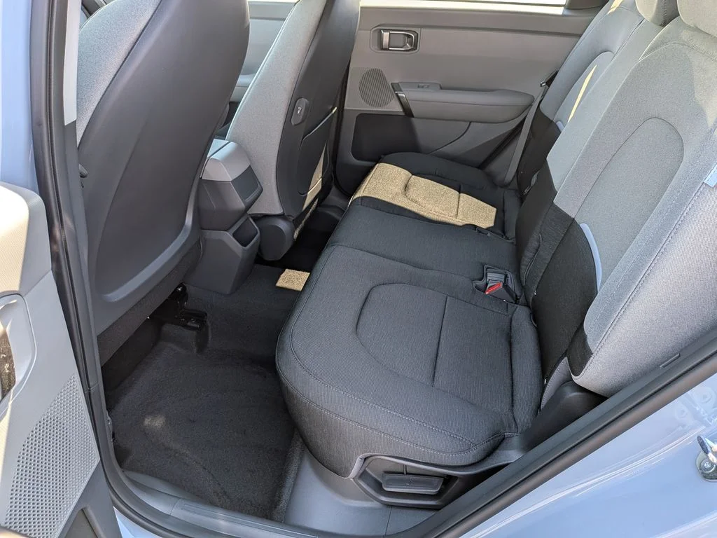 New 2027 Pale Gray Kia S image 20