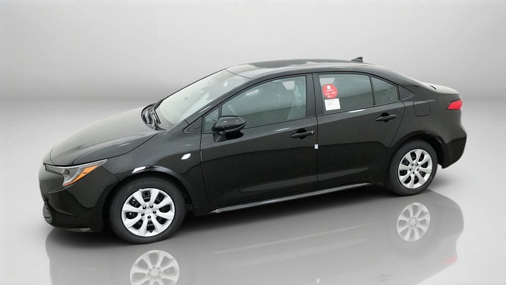 New 2027 Inked Toyota LE image 3