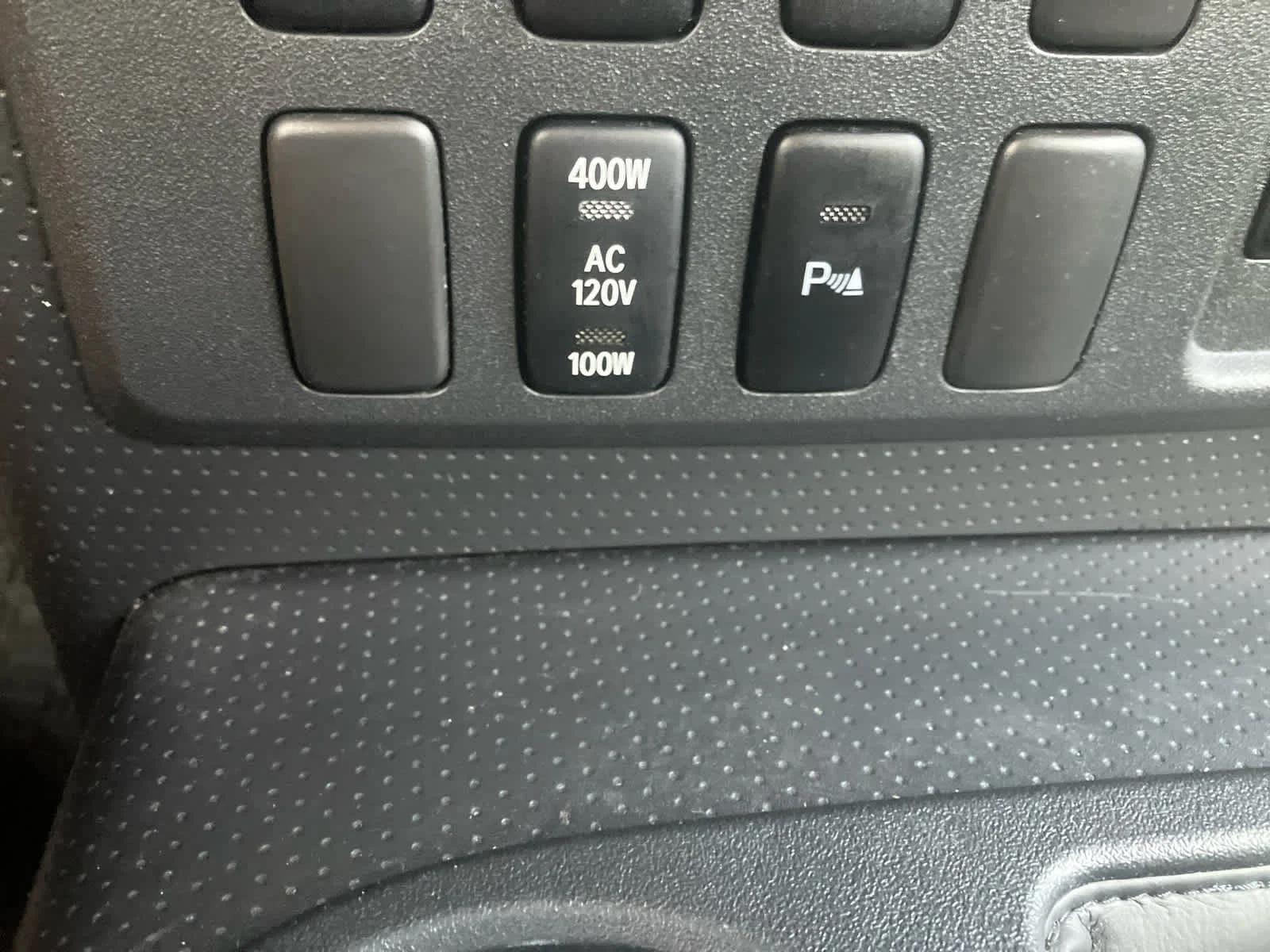 Used 2014 Quicksand Toyota  image 22