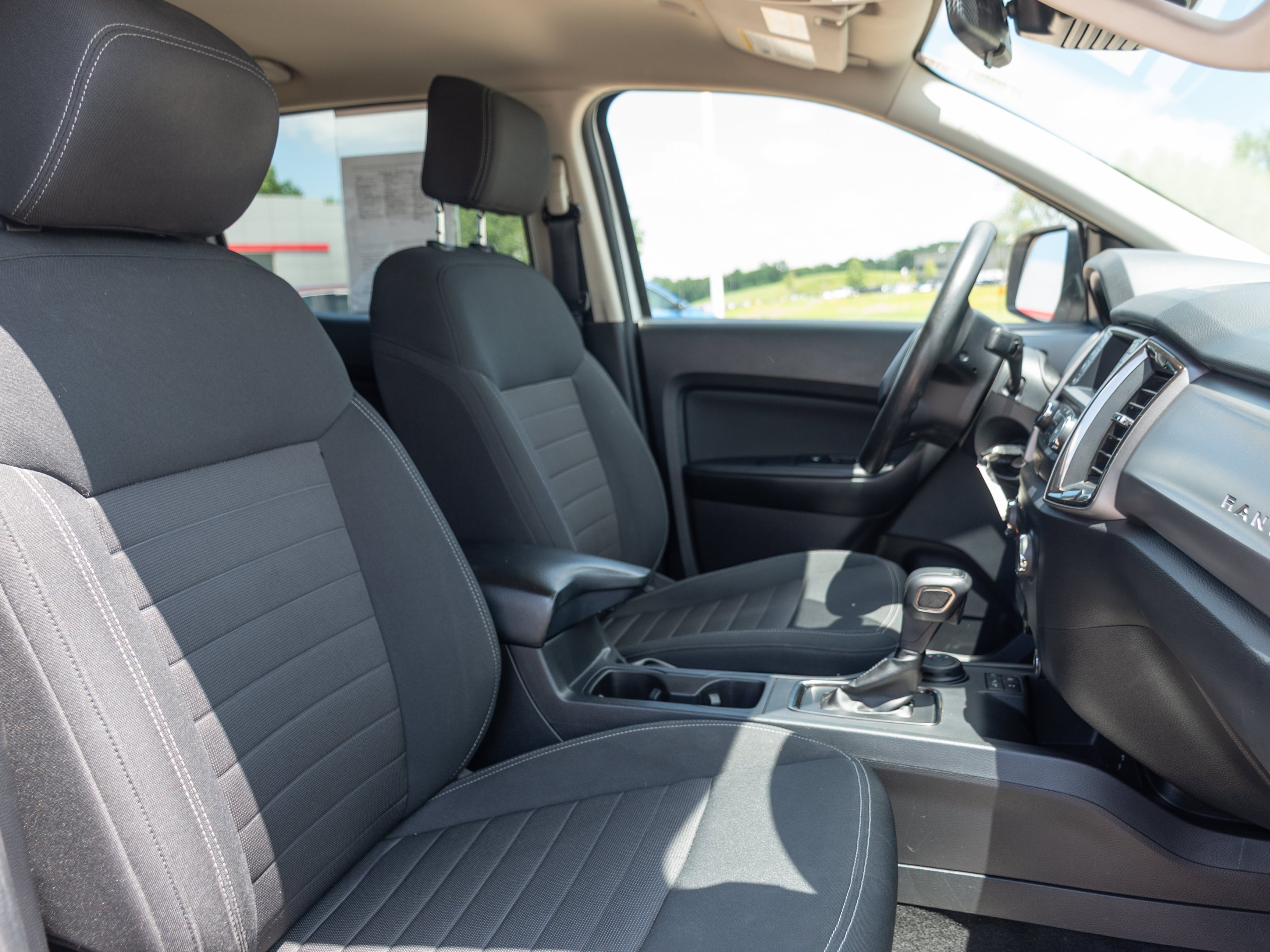 Used 2019 Silver Ford XLT 4X4 image 19